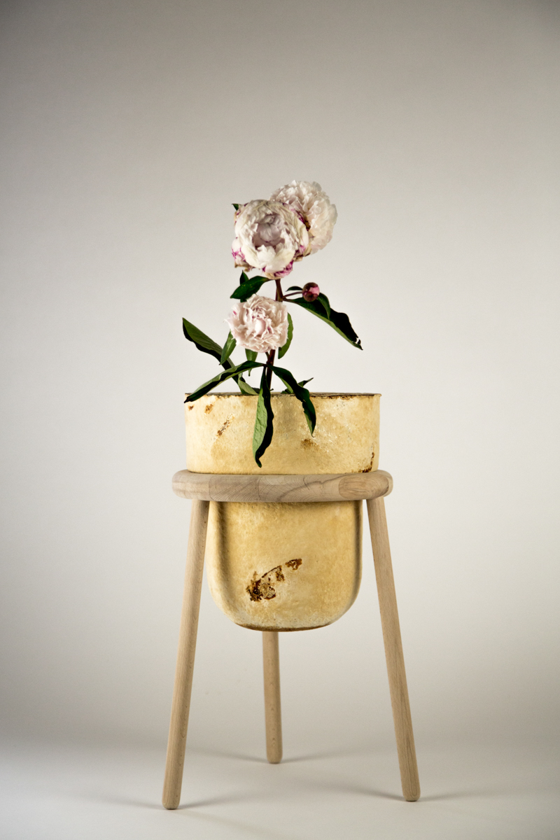 The Growing Lab - Mycelia ©Officina Corpuscoli | Maurizio Montalti - mycelium vase pedistal flower1